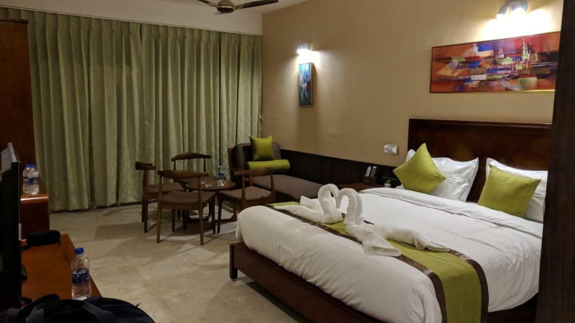 Hotel Sonar Bangla Taki Hasnabad Zewnętrze zdjęcie